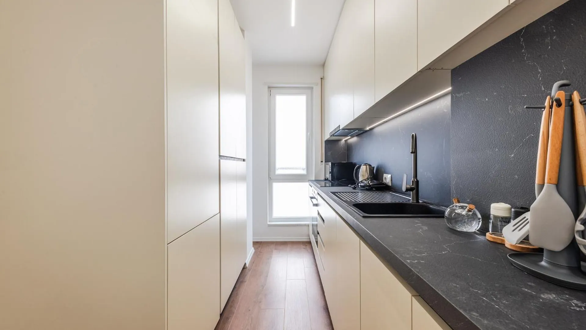 Gallery Apartments By Kondo Stays 地拉那 阿尔巴尼亚
