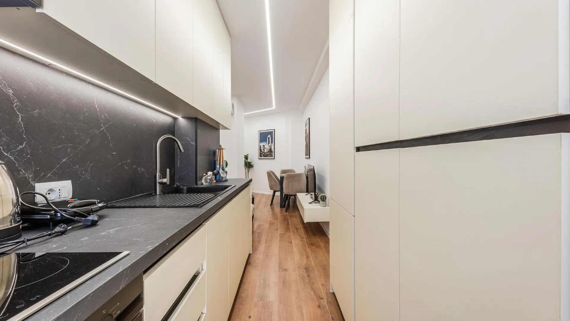 Gallery Apartments By Kondo Stays 地拉那