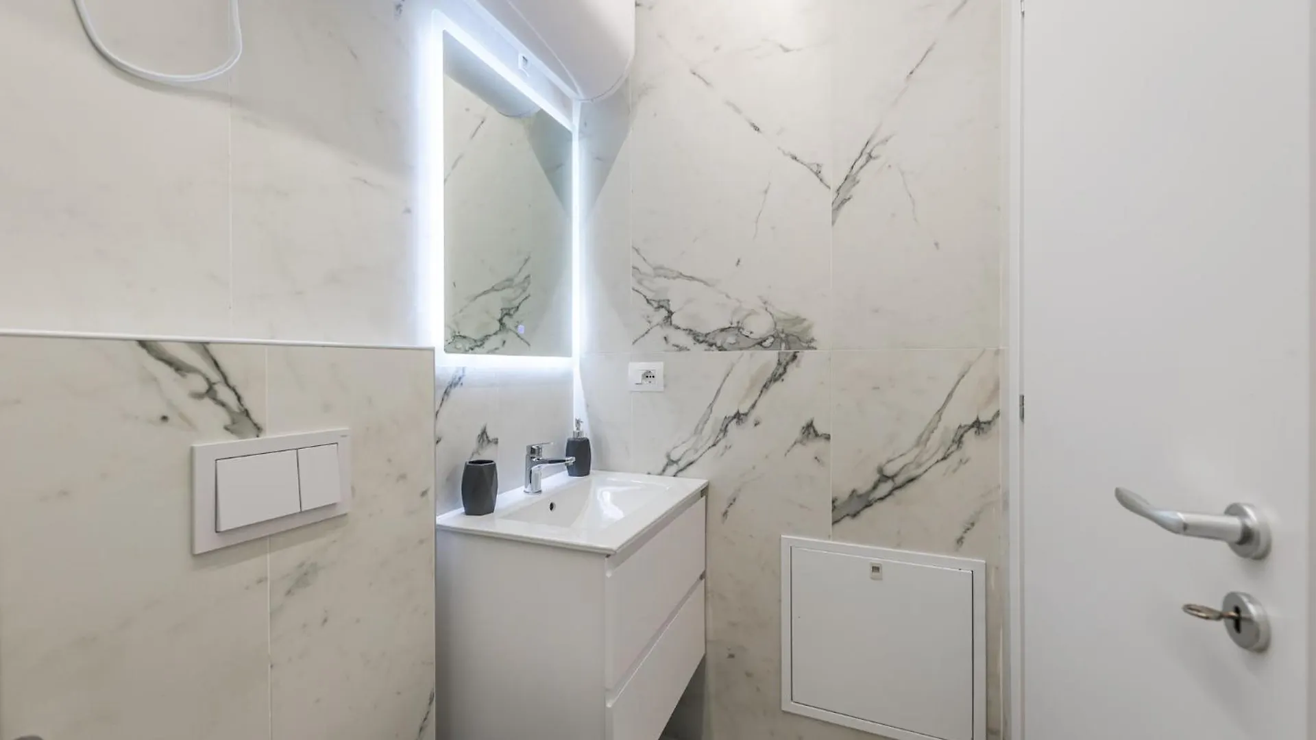 Gallery Apartments By Kondo Stays 地拉那